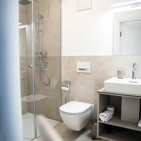 Lägenhetshotell Blackhome Center 4*