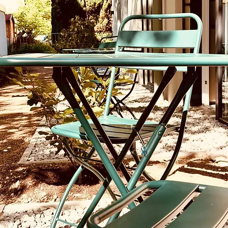 Blackhome Center 4*
